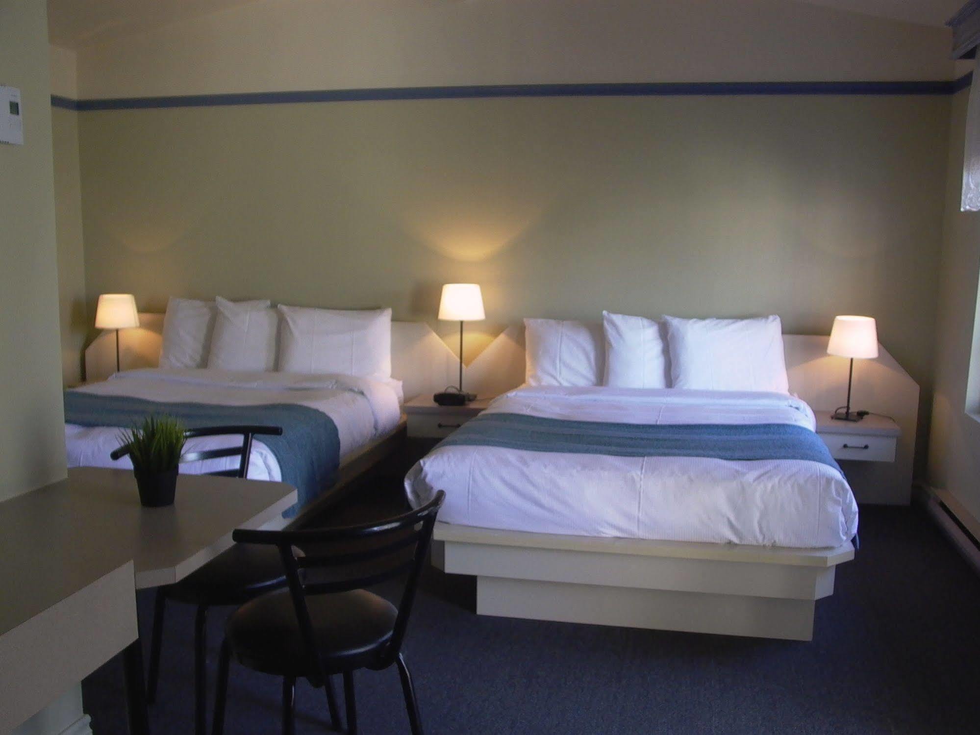 Motel La Cheminee Saint-Jerome Buitenkant foto